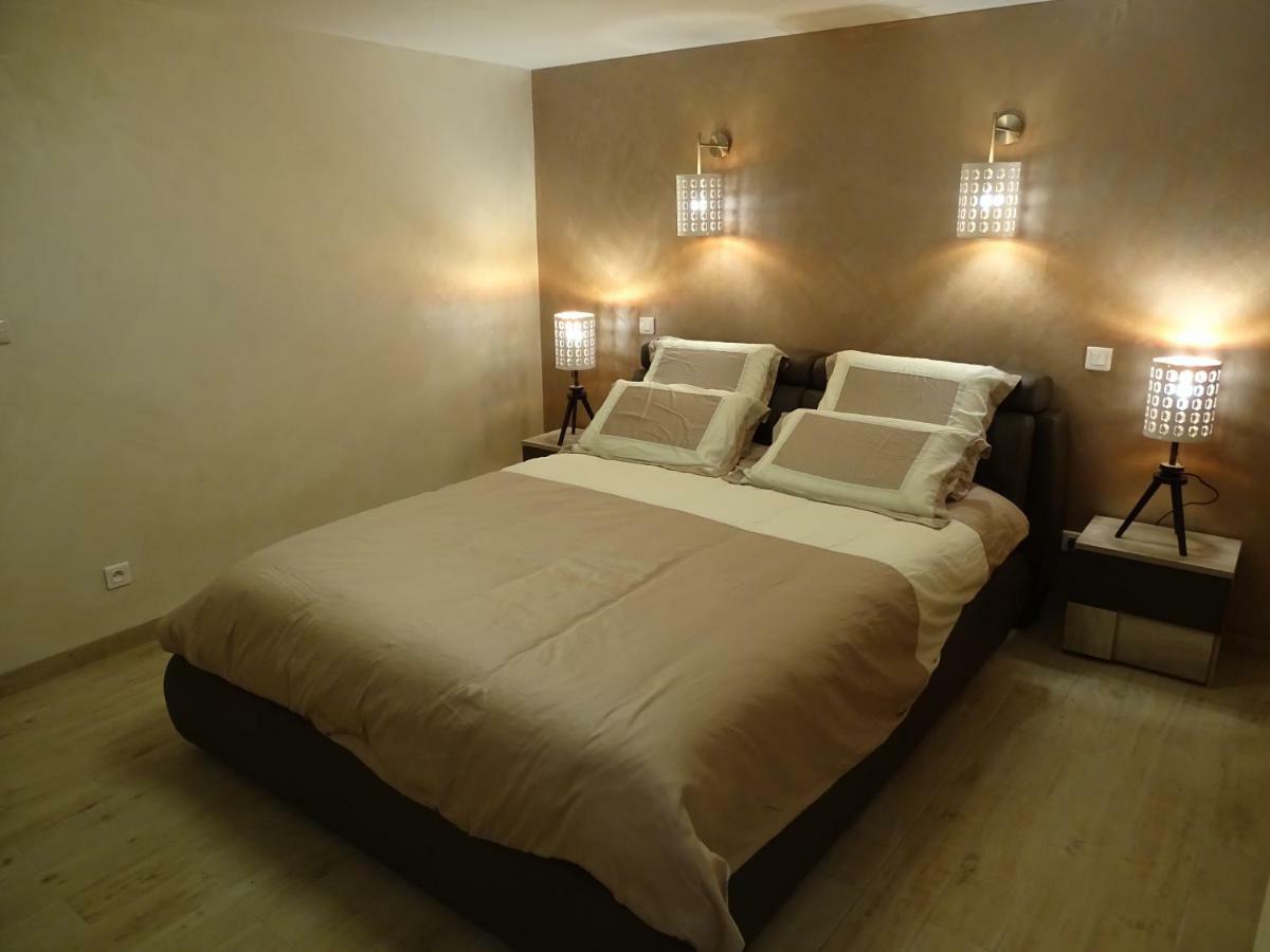Domaine Du Mont Monnet - Chambre D'Hotes & Gite Longes エクステリア 写真