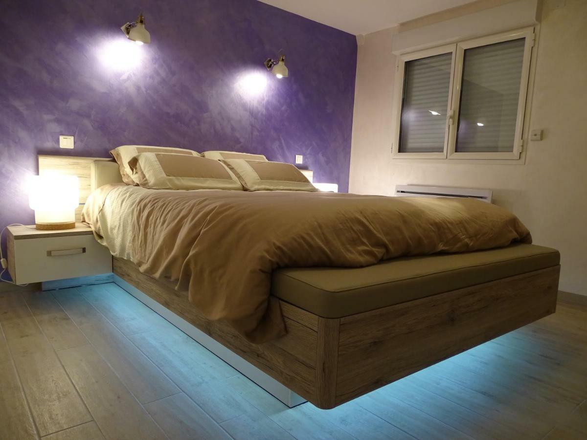 Domaine Du Mont Monnet - Chambre D'Hotes & Gite Longes エクステリア 写真